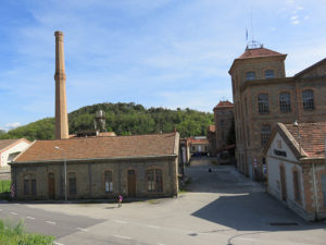 Fàbrica Xemeneia Colònia Borgonyà